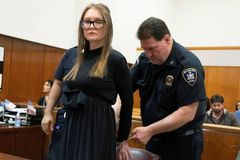 Vydávala se za bohatou dědičku, žila v luxusu. Soud v USA poslal podvodnici do vězení
