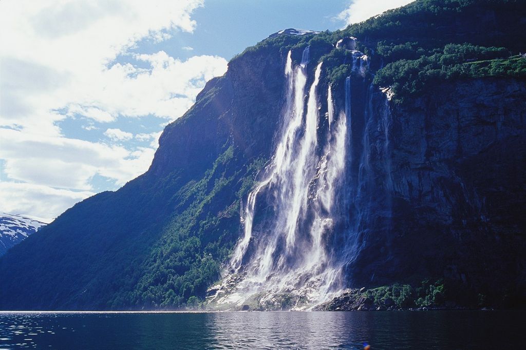 Obrazem: Nejkrásnější vodopády světa / Seven Sisters Falls