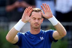 Murray se proti Macháčovi nepostaví. Šampion se odhlásil z wimbledonské dvouhry