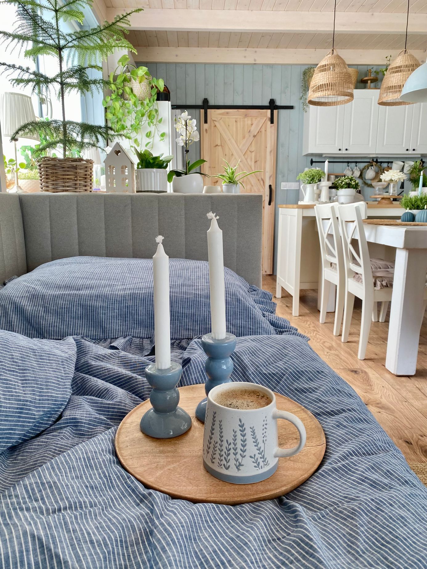 bydlení, příběh, rodina, rekonstrukce, dům, přechodný dům