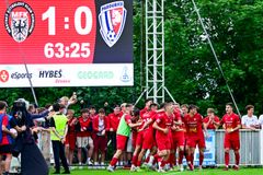 Facka ohrozila Pardubice, Východočeši se ale udrželi. Dukla přežila klinickou smrt