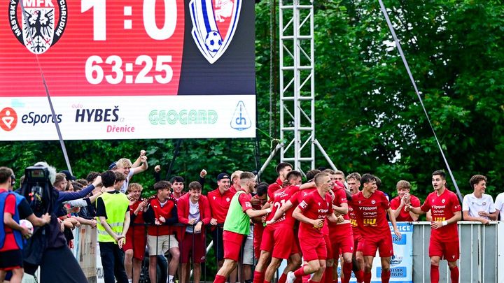 Facka ohrozila Pardubice, spasil je ofsajd. Východočeši se udrželi v lize; Zdroj foto: Profimedia.cz