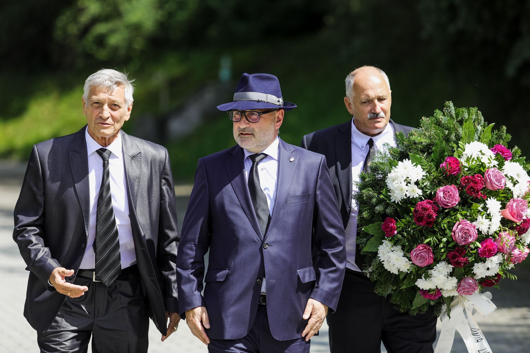 Pohřeb Mariána Čišovského: Prezident Plzně Tomáš Paclík (uprostřed)