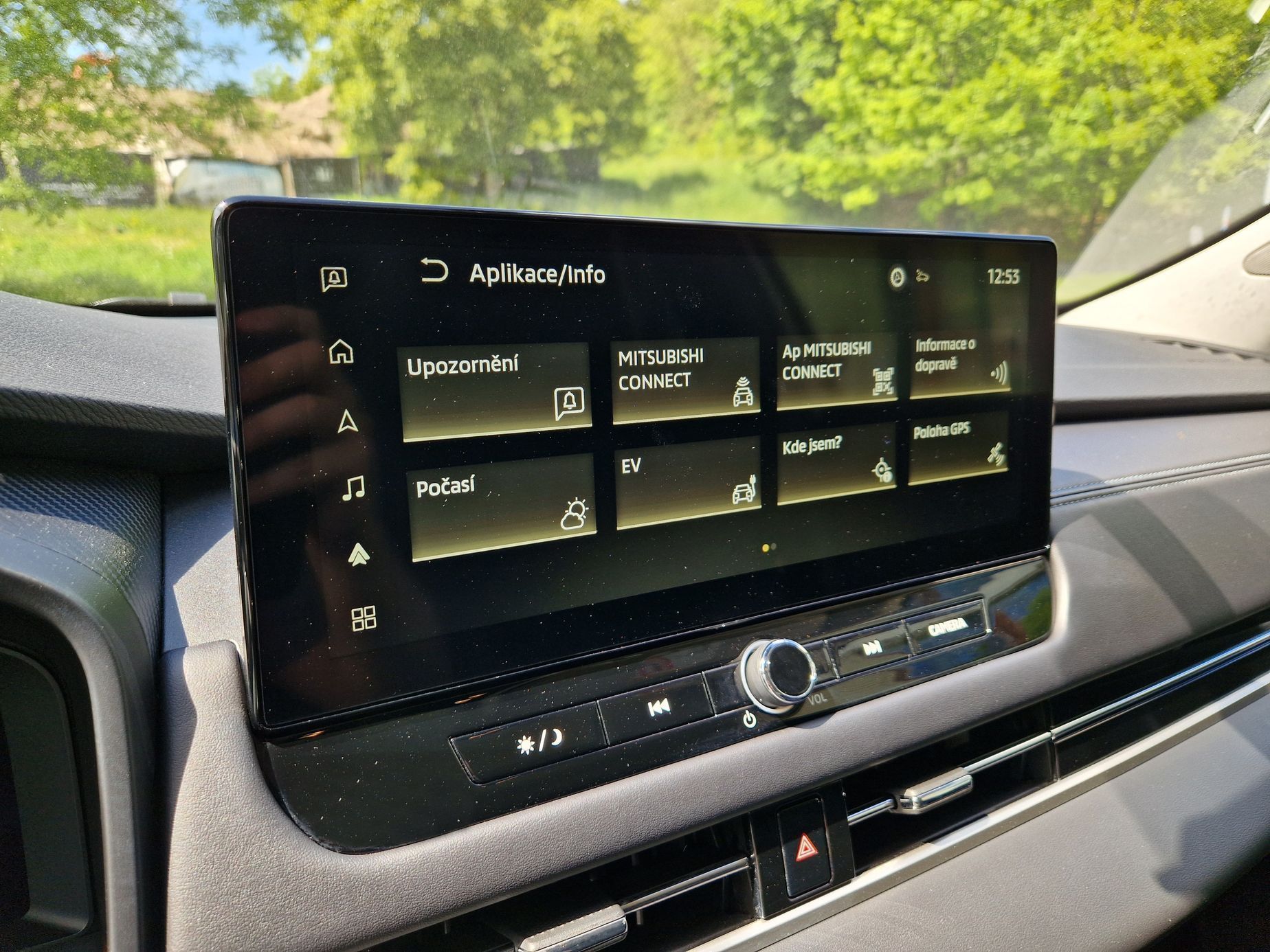 Mitsubishi Outlander PHEV test