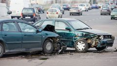 Dopravní nehoda, srážka dvou aut