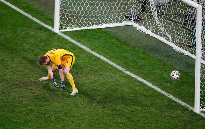 Lukas Hradecky