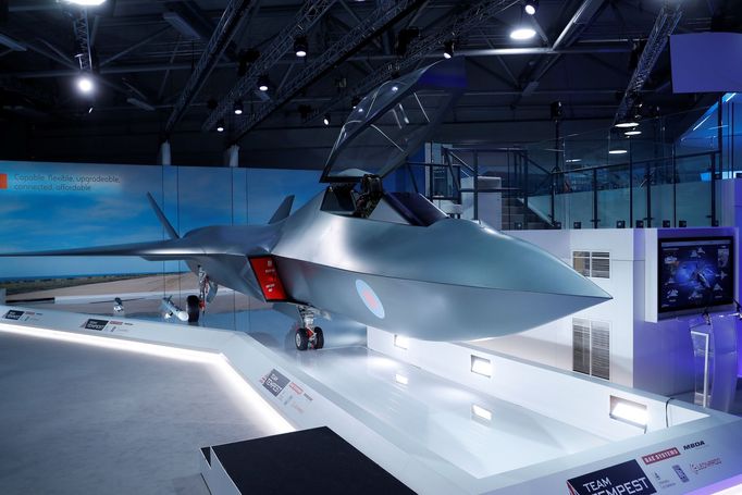 Farnborough Airshow - přehlídka letecké techniky, červenec 2018. Slavnostní odhalení nového modelu stíhačky s názvem Tempest.