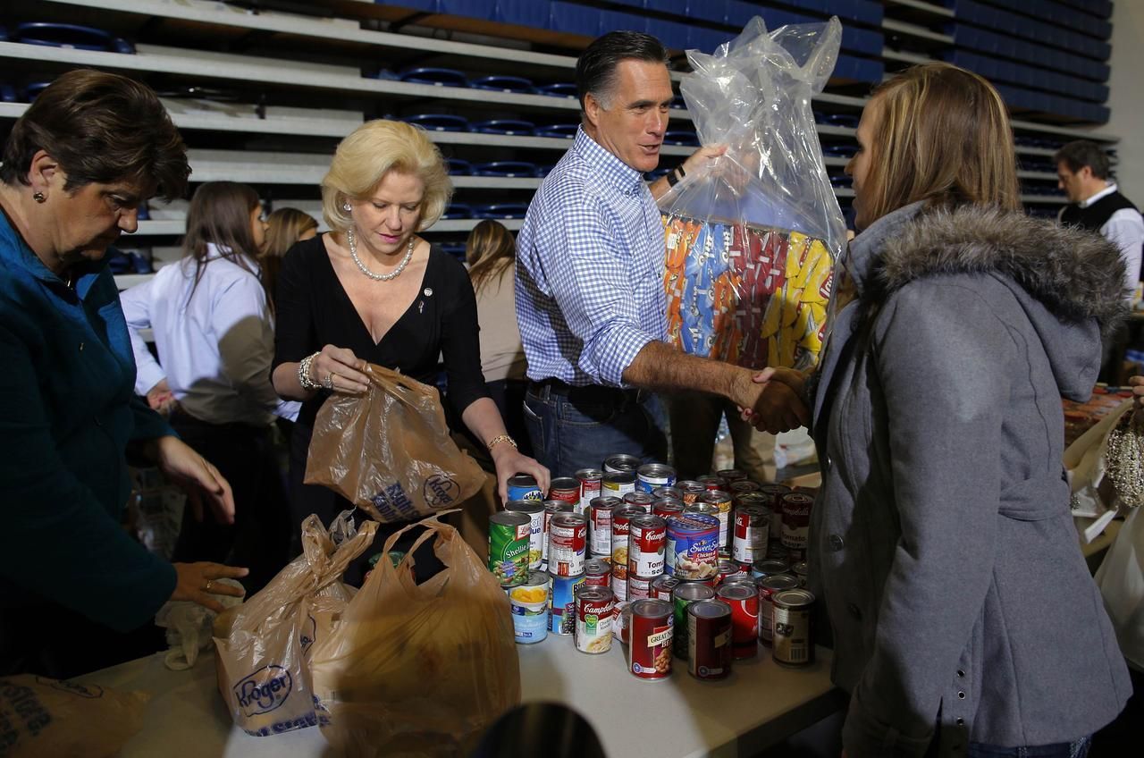 Obama, Romney a hurikán Sandy