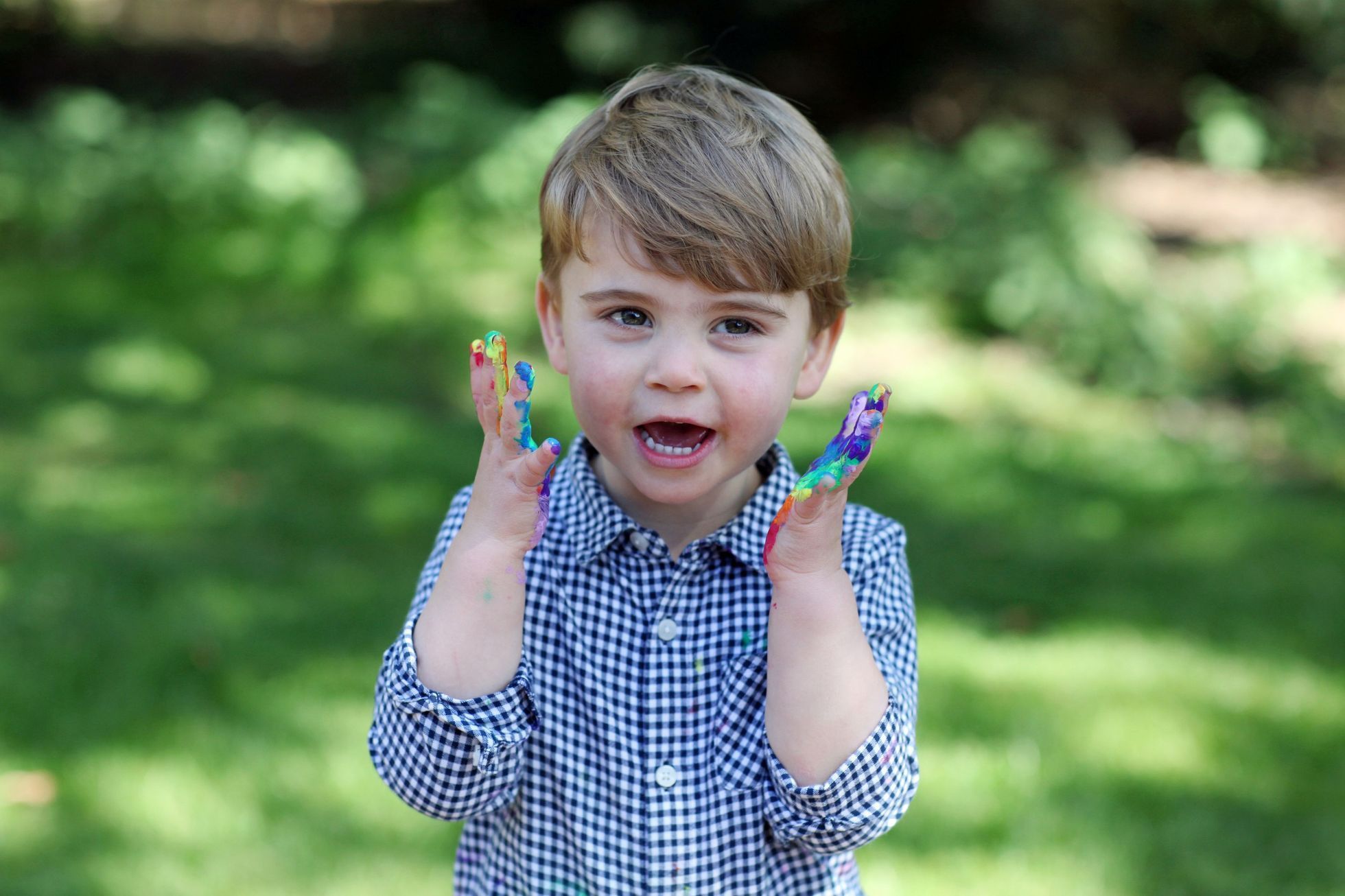 Prince Louis slaví druhé narozeniny.