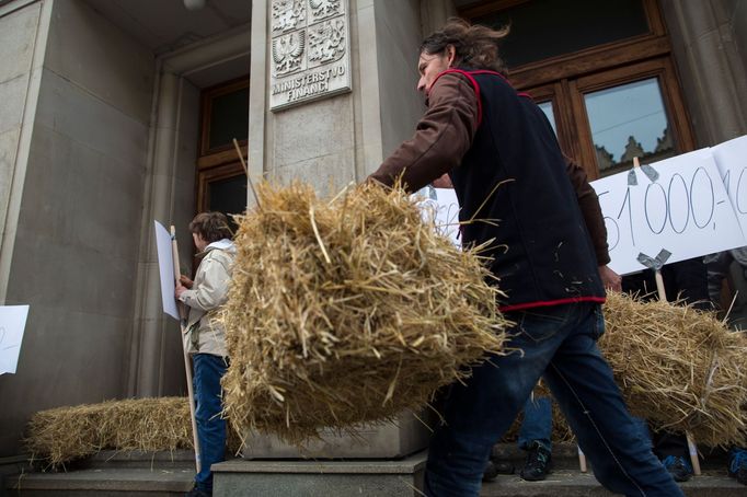 Sedlák Rada zablokoval senem vchod do ministerstva financí.