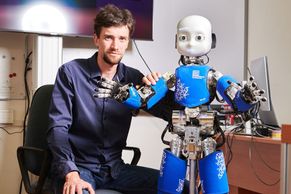 V obří jeskyni v americkém Kentucky začíná olympiáda robotů. Češi vsadili na robopsy