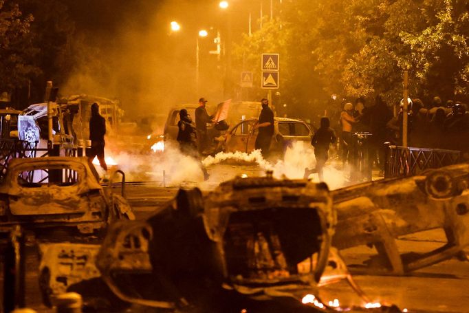 Protest ve Francii po smrti 17letého Nahela.