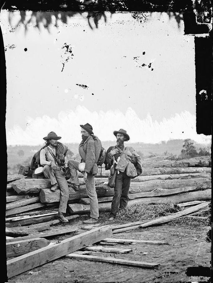 Archivní fotografie pojící se k bitvě u Gettysburgu, která patřila k zásadním momentům americké občanské války Severu proti Jihu v 60. letech 19. století.