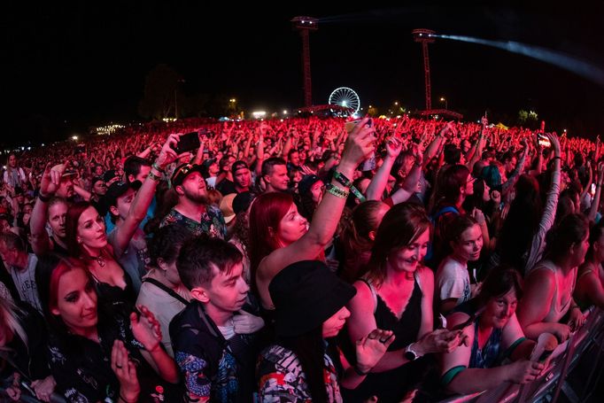 Snímek z koncertu Green Day na festivalu Rock for People.