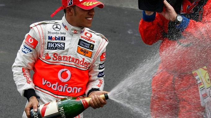 Bude mít Lewis Hamilton důvod k oslavě?