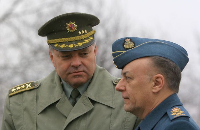 Raymond Henault a Pavel Štefka
