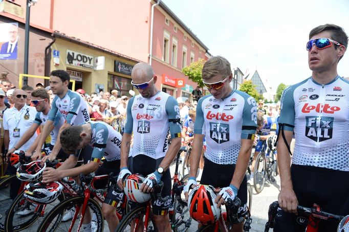 Cyklisté uctili památku Bjorga Lambrechta na závodě Okolo Polska 2019