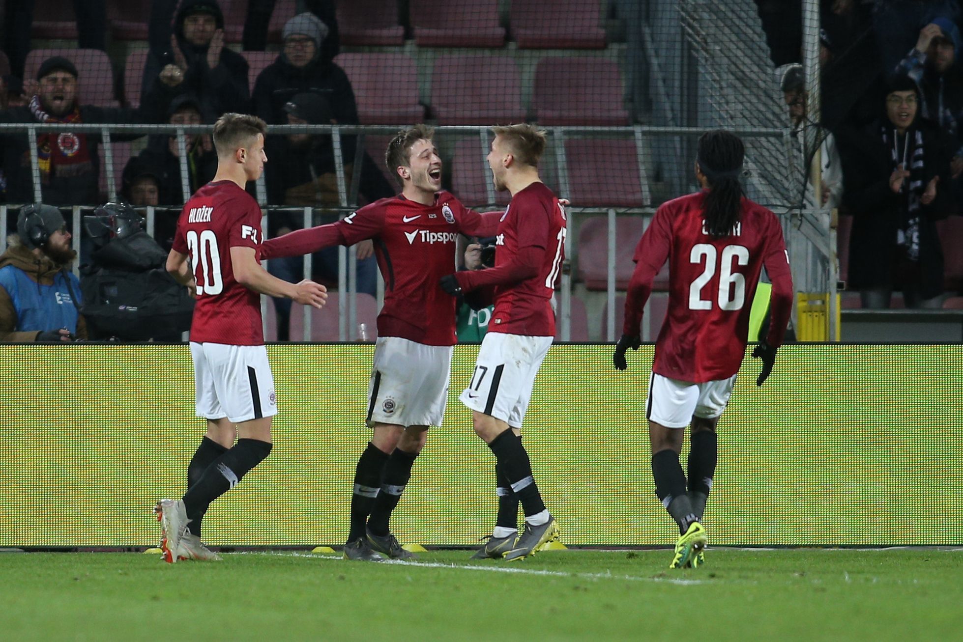 fotbal, Fortuna:Liga 2018/2019, Sparta - Plzeň, radost hráčů Sparty