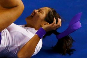 FOTO Ženské finále Li Na bolelo, radovala se Azarenková