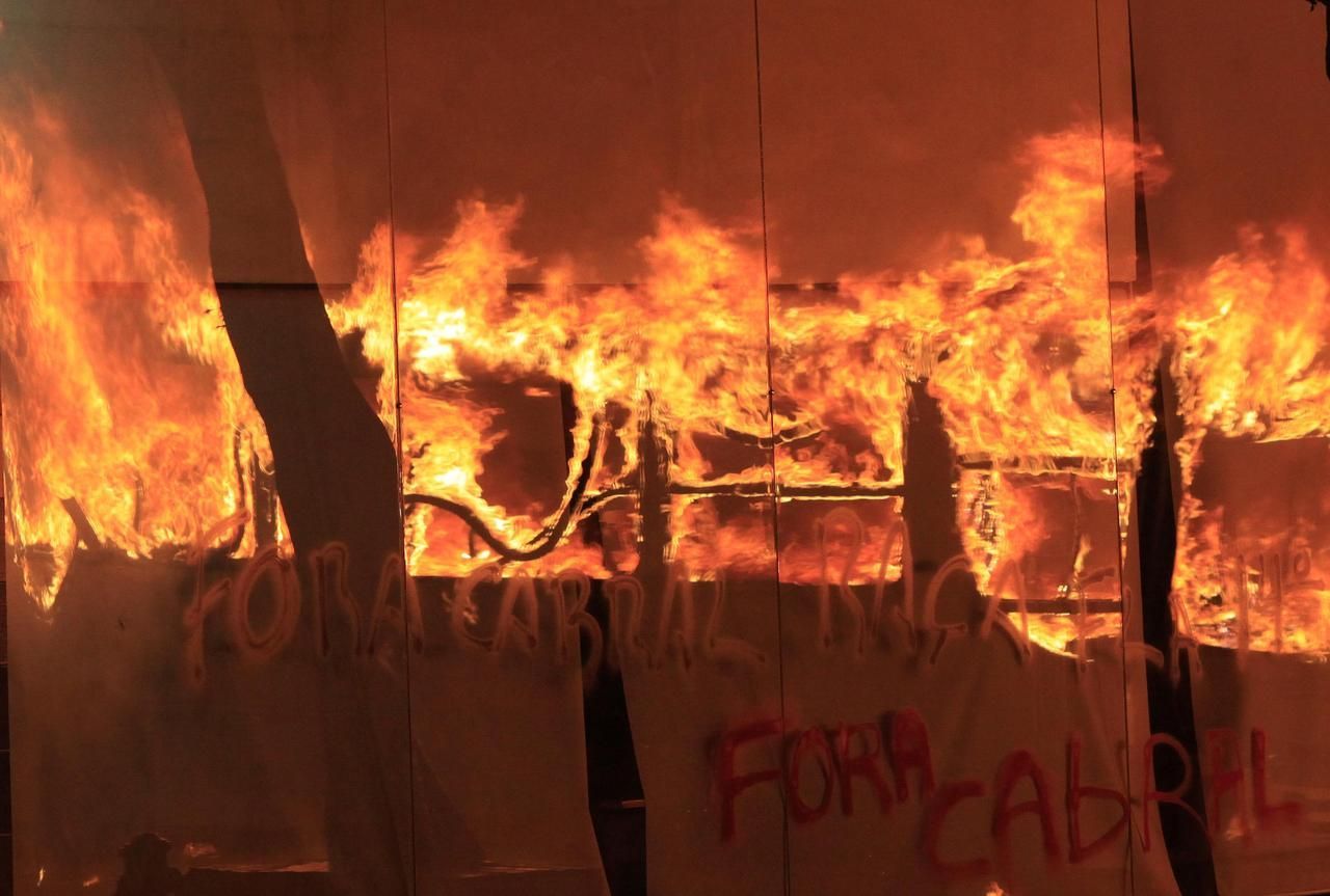 Protesty učitelů v Riu de Rio de Janeiru přerostly v násilí