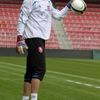 Brankář národního týmu Petr Čech na tréninku před zápasem s Bulharskem