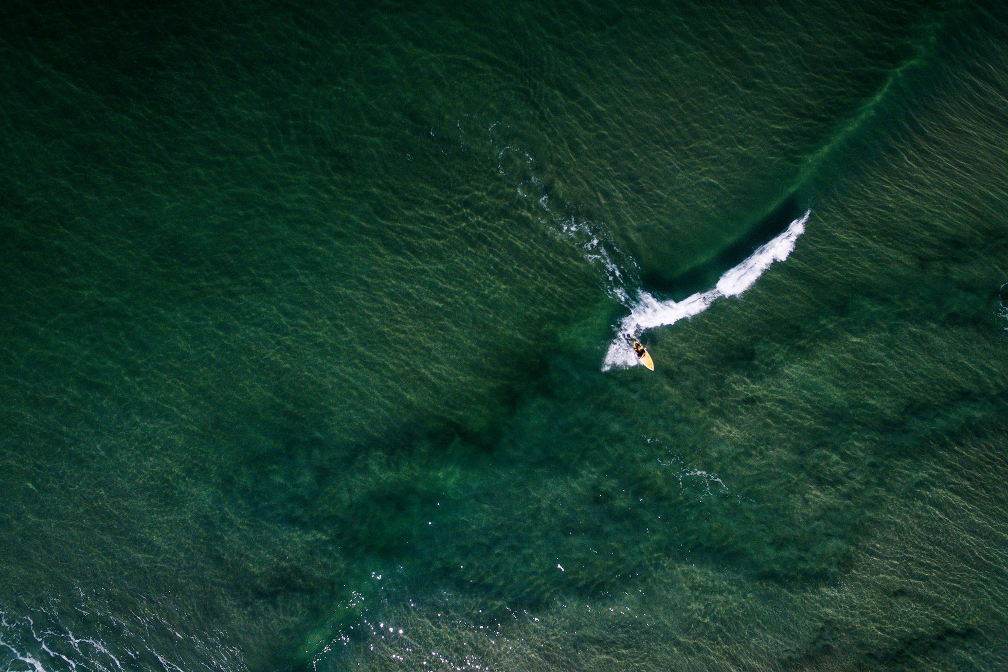 Extrémní sporty pohledem z výšky (Red Bull Content Pool)