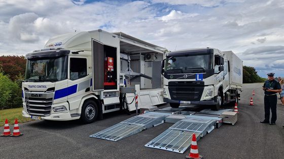 Na dálnici vyroste mobilní STK. Kontrola kamionu zabere jen pár minut