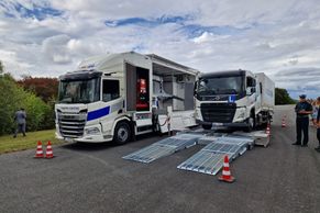 INSID si ještě více posvítí na kamiony a autobusy. Má dvě mobilní STK za miliony