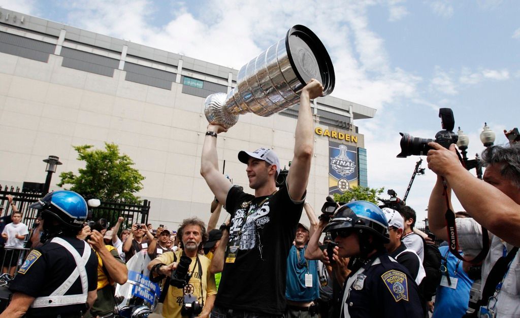 Bostonské oslavy Stanley Cupu (Chára)