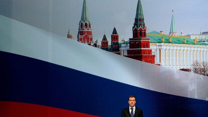 Prezident Medveděv si vypracování strategie vyžádal a předložený dokument následně podepsal