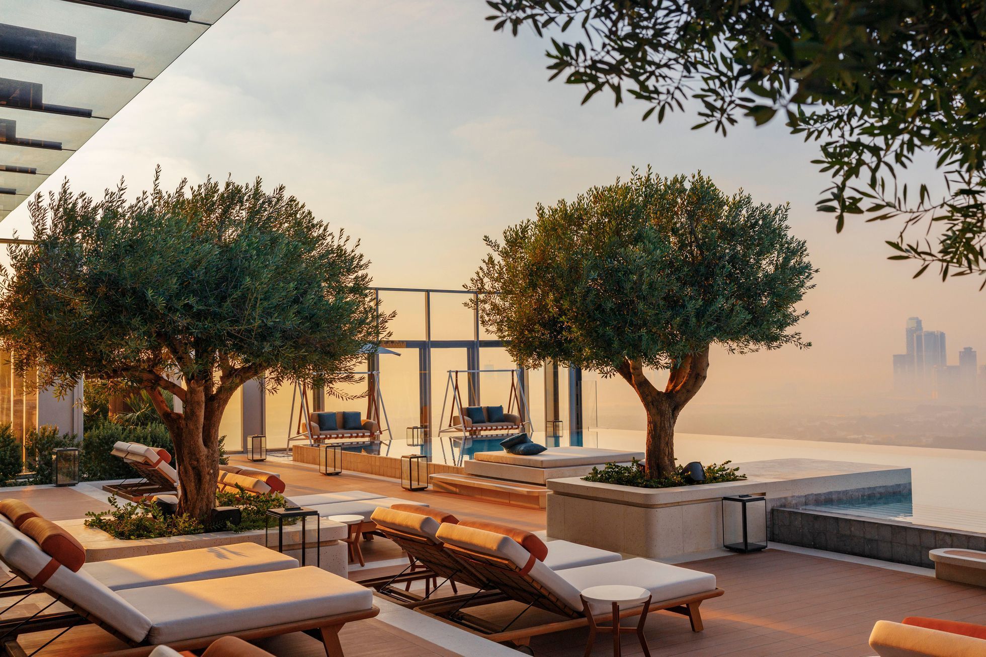 Nejdelší „zavěšený“ infinity bazén na dvojici mrakodrapů One Za’abeel