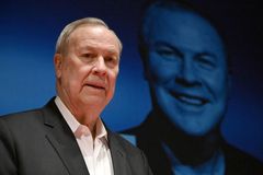 Zemřel americký divadelní režisér Wilson. Působil i v pražském Národním divadle