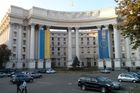 Ukrajina se členem EU nebo NATO v dohledné době nestane, řekl šéf tamní diplomacie