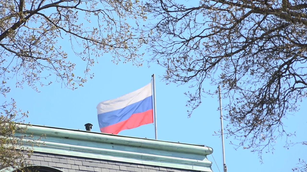 Česko vyhostilo Rusa, na kterého ukázala BIS kvůli kontaktům na Putinovy agenty