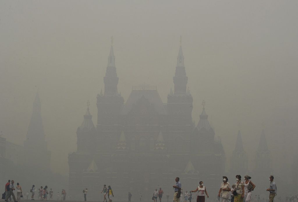 Foto: Podívejte se, jak smog zahaluje život ve městech - Rusko