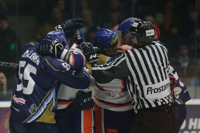 Bitka v zápase Chance ligy Kladno - Litoměřice.