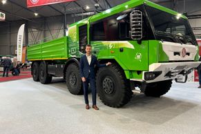 Tatra má první hybrid. Proč by měl zajímat armádu a kolik ujede čistě na elektřinu?