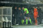 Rijeka - Sparta 0:0. Bizár v Chorvatsku končí po 12 minutách, ze hřiště je koupaliště