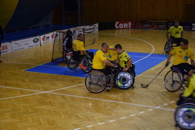 Hráči týmu FBC ABAK Ostrava potrápili českobudějovické Štíry. Zápas rozhodl až na nájezdy Kamil Klíma z ostravského celku. Tým z Českých Budějovic prohrál 2:3.