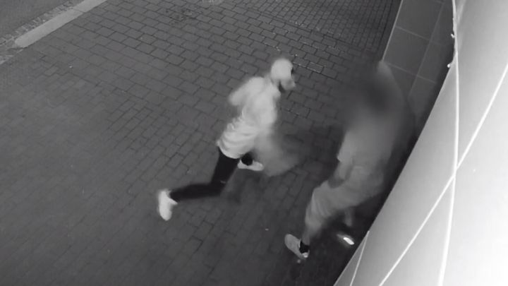 Mladý muž v Brně surově zkopal šedesátníka a poté ho okradl. Policie žádá o pomoc; Zdroj foto: Policie České republiky – KŘP Jihomoravského kraje