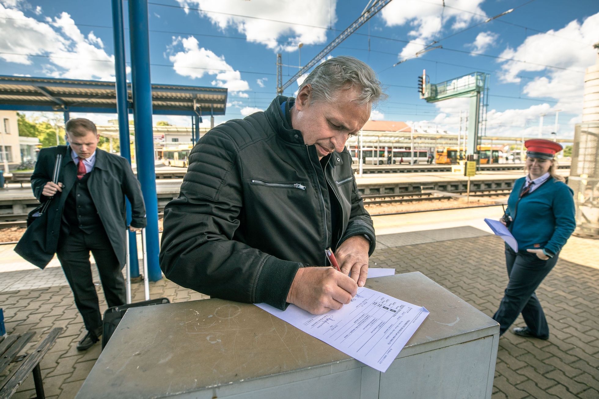 Strojvůdce, vlak, české dráhy, doprava, železnice, koleje, dopravce, řízení vlaku