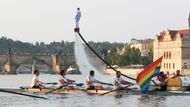 Střelecký ostrov se se svým okolím ponořil do duhových barev. Právě tady, v Pride Village, odstartoval pátý ročník festivalu sexuálních menšin Prague Pride.