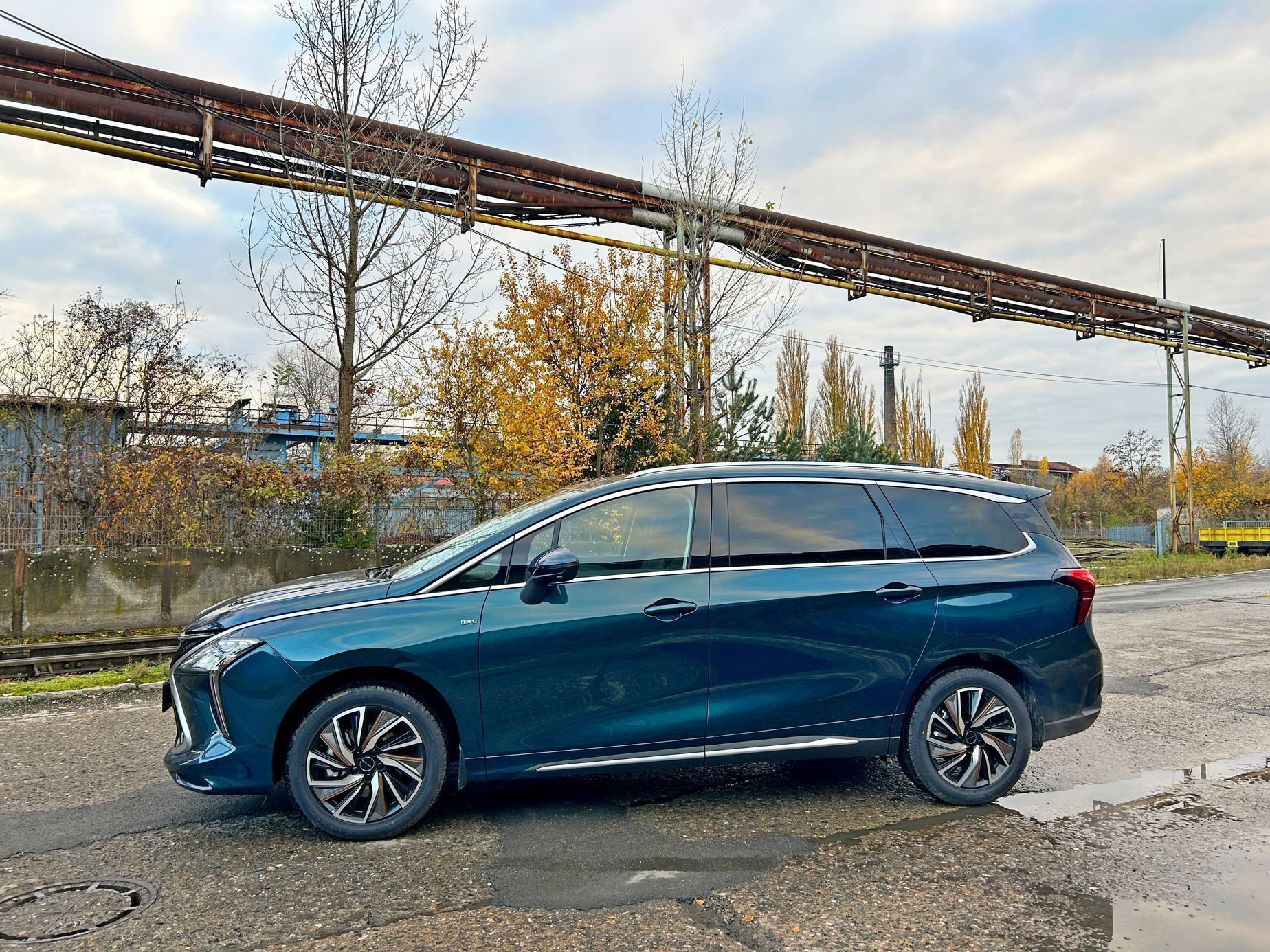 Dongfeng U-Tour hybrid