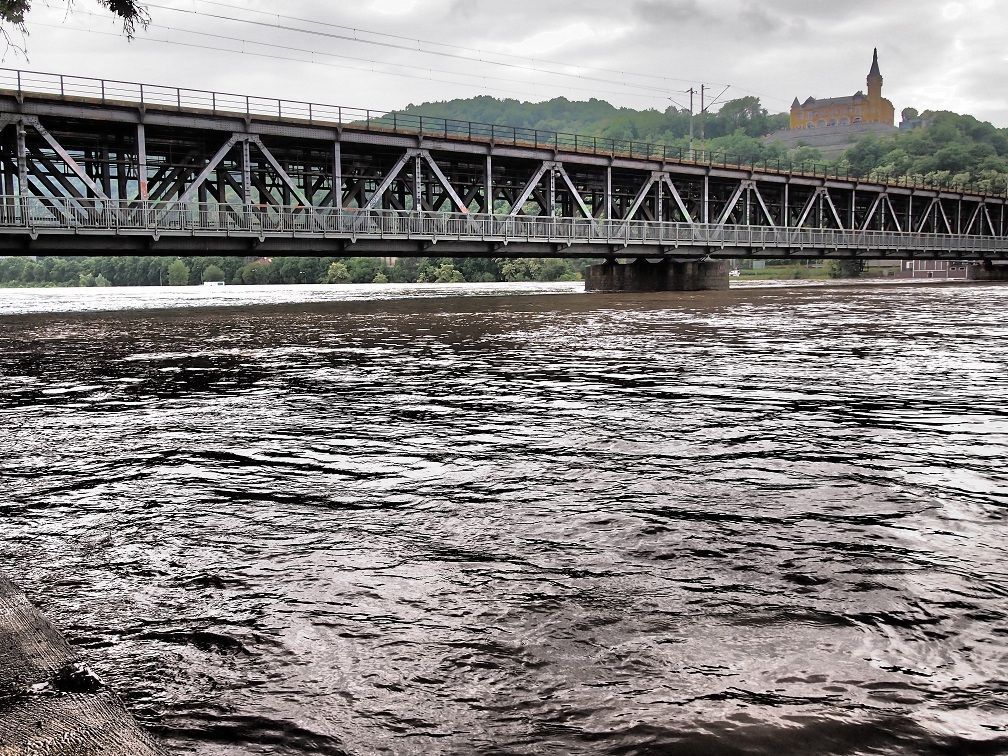 Povodeň červen 2013 - Ústí nad Labem - železniční most