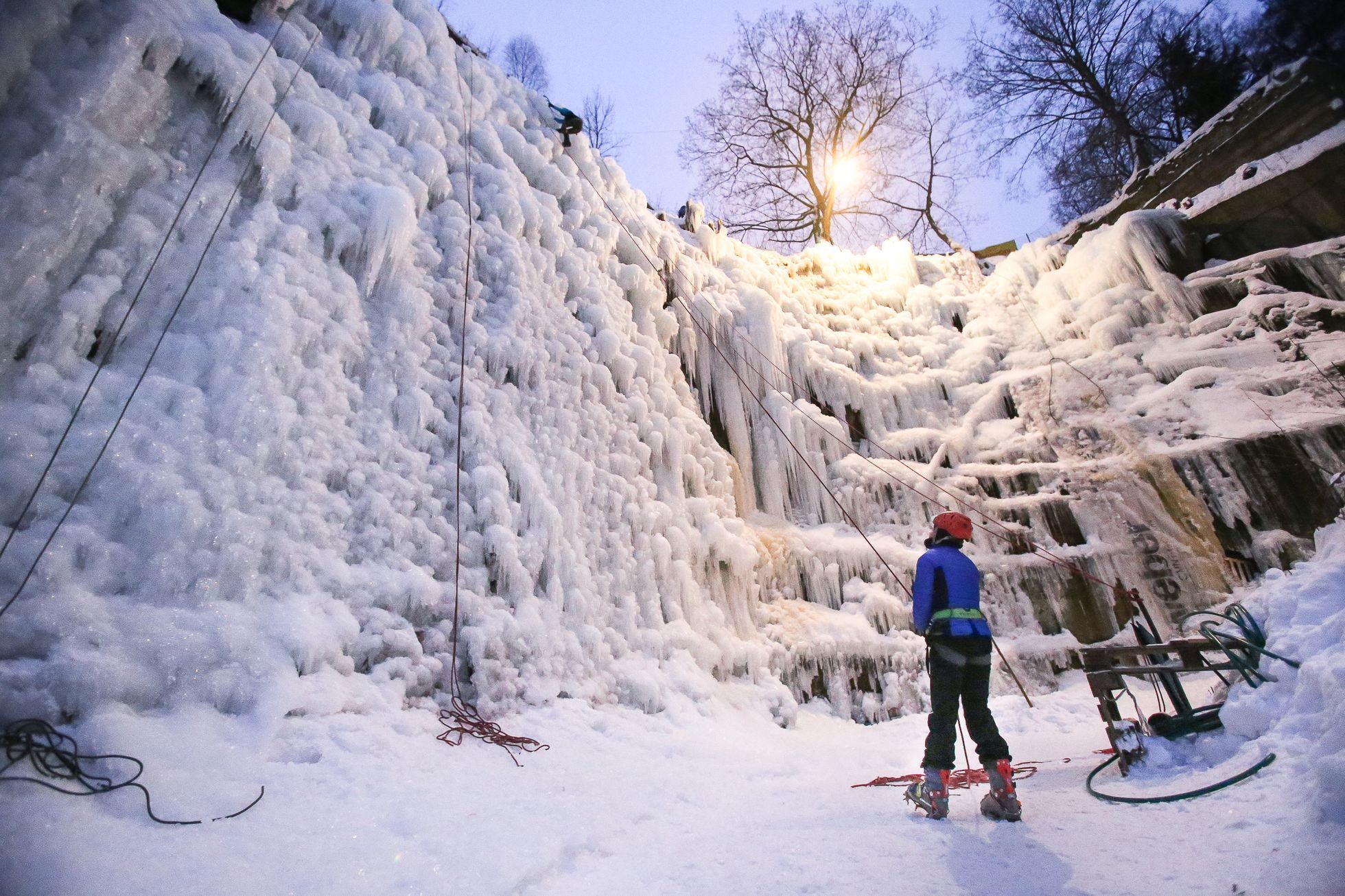 Umělá ledová stěna v Liberci