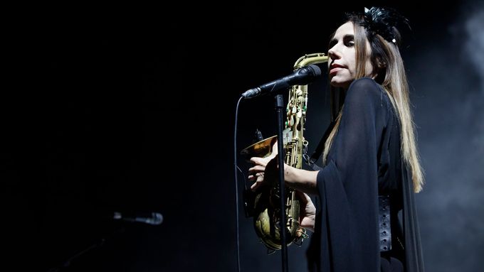 PJ Harvey naposledy vystoupila roku 2016 v pražském Foru Karlín.