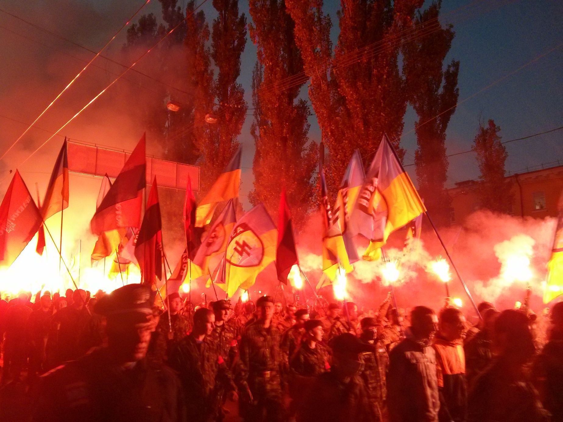 Ukrajinští nacionalisté - dobrovolnický prapor Azov