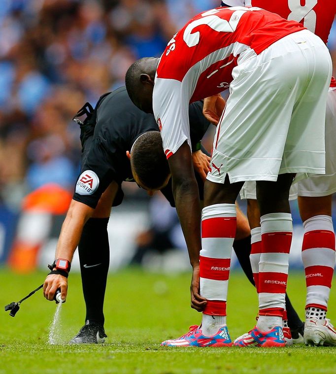 Community Shield, Arsenal - Manchester City: rozhodčí Michael Oliver se spejem