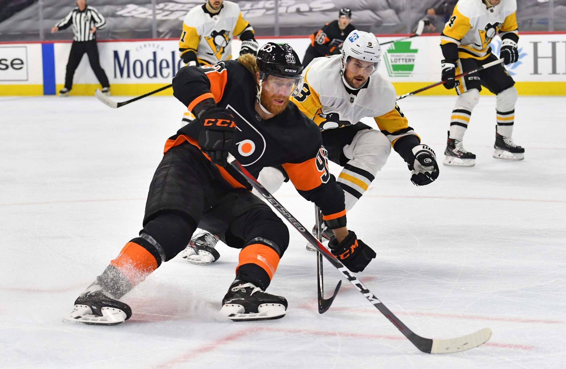 hokej, NHL 2021, Pittsburgh Penguins at Philadelphia Flyers, Jakub Voráček, Brian Dumoulin