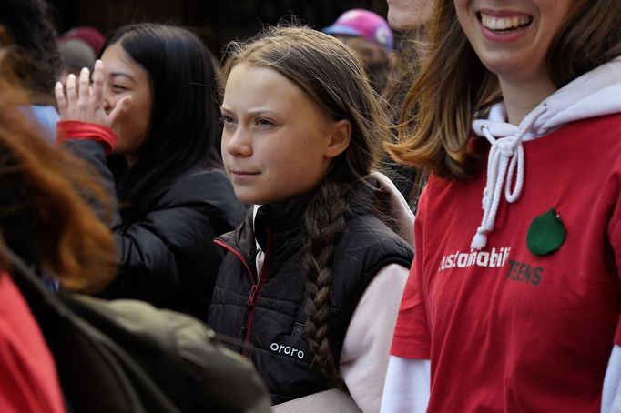 Švédská aktivistka Greta Thunbergová na demonstraci za klima v kanadském Vancouveru 25. října 2019